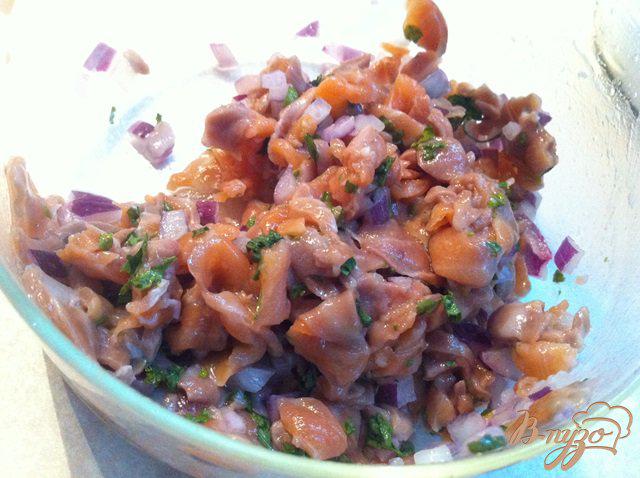 Фото приготовление рецепта: Картофельные оладьи с тартаром из лосося шаг №1