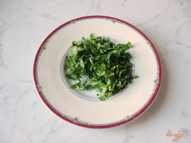 Фото приготовление рецепта: Салат из баклажанов с сельдереем шаг №3