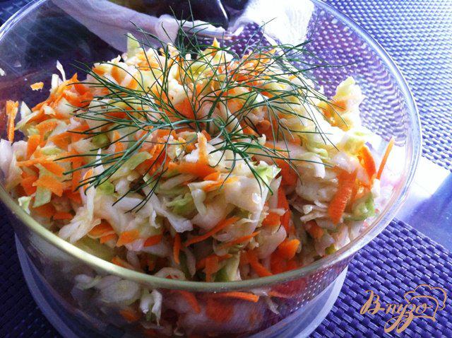 Фото приготовление рецепта: Салат из свежей капусты шаг №5