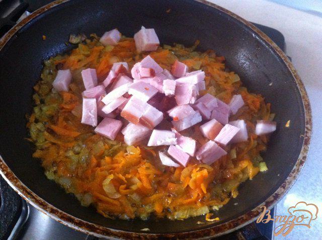 Фото приготовление рецепта: Картофельный суп с белыми, сухими грибами шаг №8