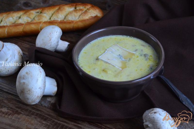 Фото приготовление рецепта: Картофельный суп с сыром шаг №7