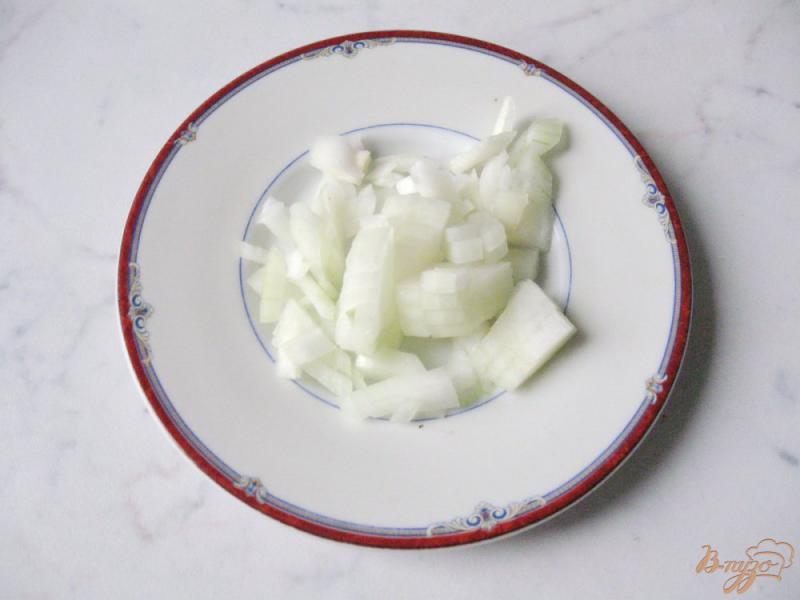 Фото приготовление рецепта: Салат из квашеной капусты, маринованных огурцов и картофеля шаг №3