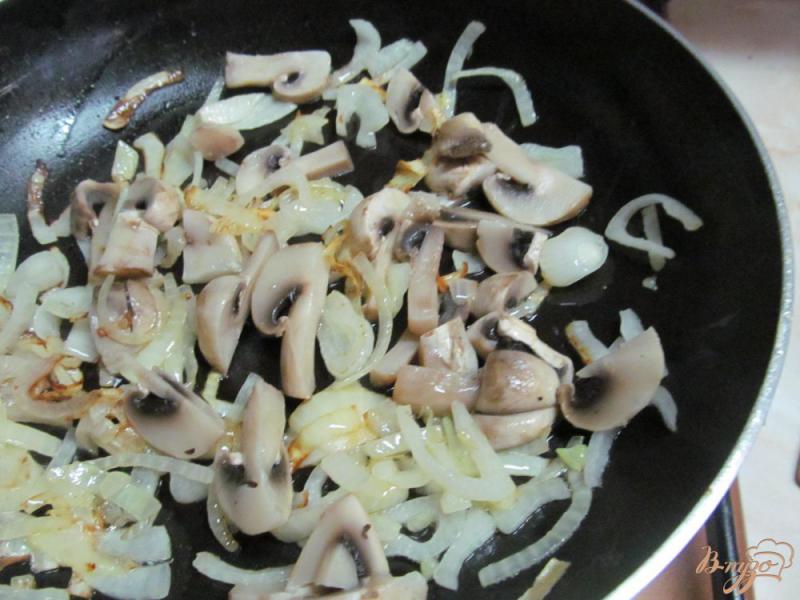 Фото приготовление рецепта: Перловка с грибами шаг №5
