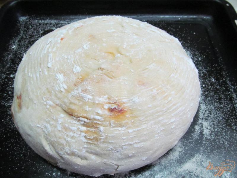 Фото приготовление рецепта: Хлеб с вялеными помидорами шаг №10