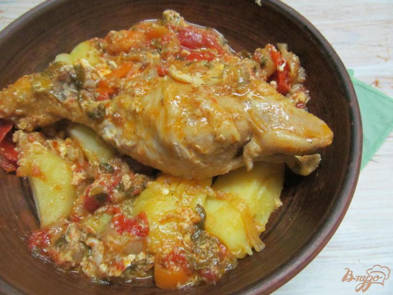 Фото приготовление рецепта: Куриные ножки с перцем и яйцом в мультиварке шаг №10