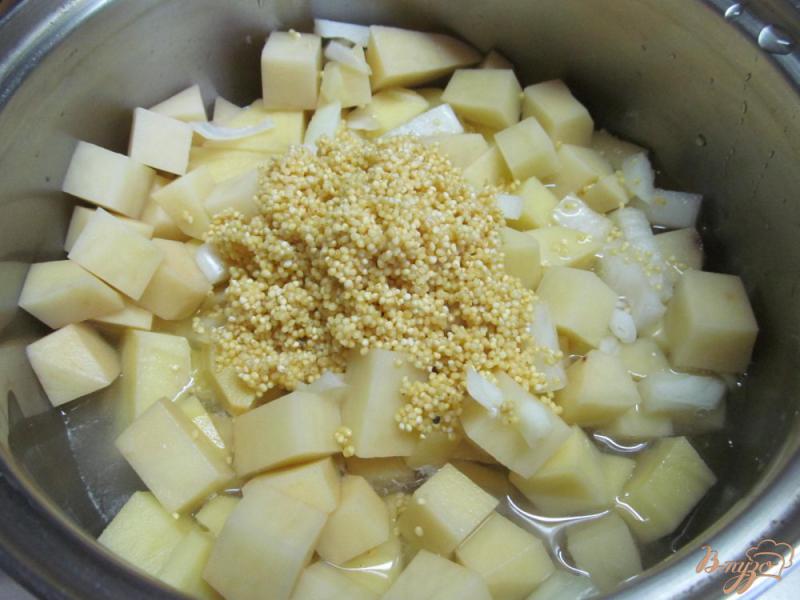 Фото приготовление рецепта: Картофельное пюре с пшеном шаг №2