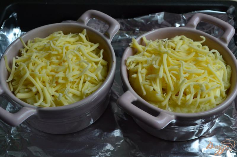 Фото приготовление рецепта: Картофельные гнезда с яйцом шаг №4