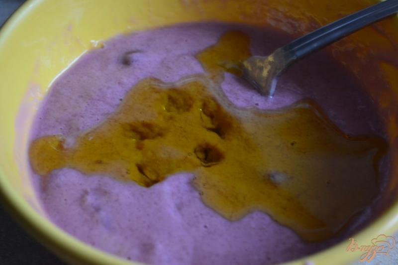 Фото приготовление рецепта: Булочки на фруктовом йогурте шаг №2