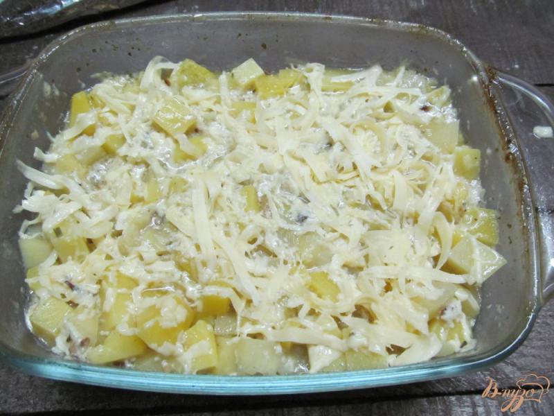 Фото приготовление рецепта: Картофель гратен с соусом песто шаг №5