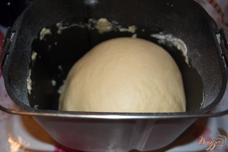 Фото приготовление рецепта: Домашнее тесто для пирожков в духовке шаг №3