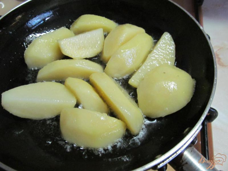 Фото приготовление рецепта: Картофель в духовке шаг №2