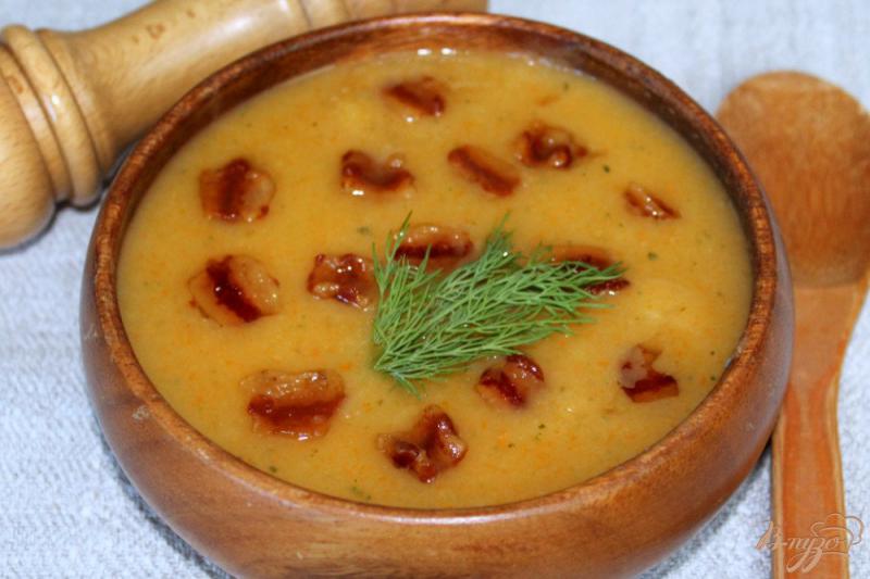 Фото приготовление рецепта: Овощной крем-суп со шкварками шаг №6