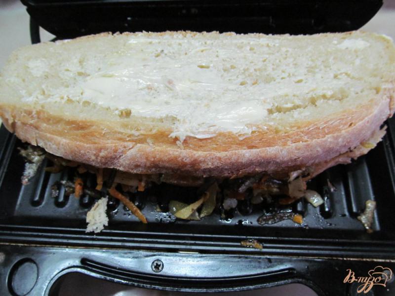 Фото приготовление рецепта: Сэндвич с печенью шаг №7
