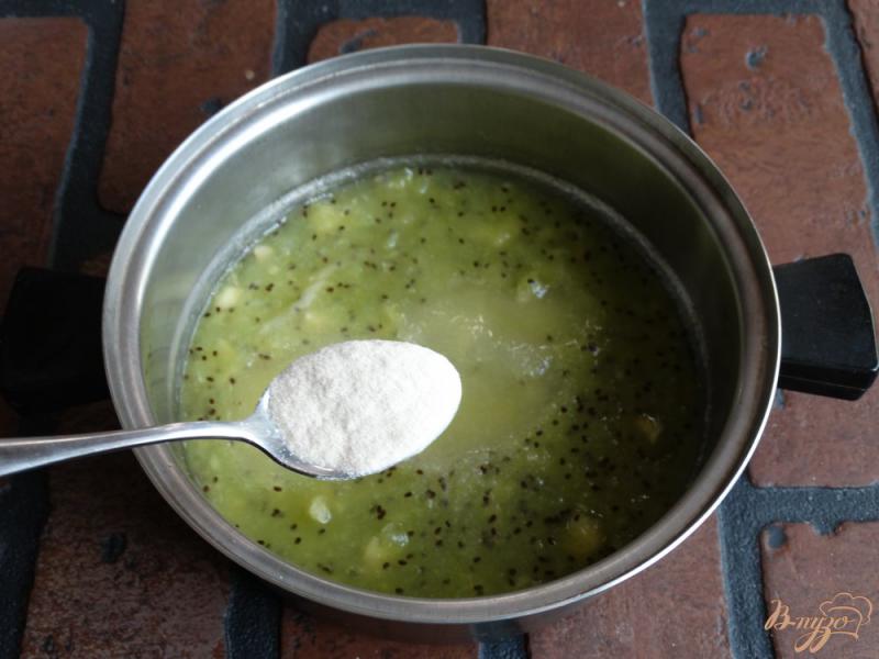 Фото приготовление рецепта: Желе из киви на агар-агаре шаг №5