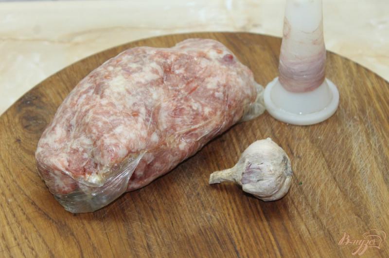 Фото приготовление рецепта: Свиная домашняя колбаса шаг №1