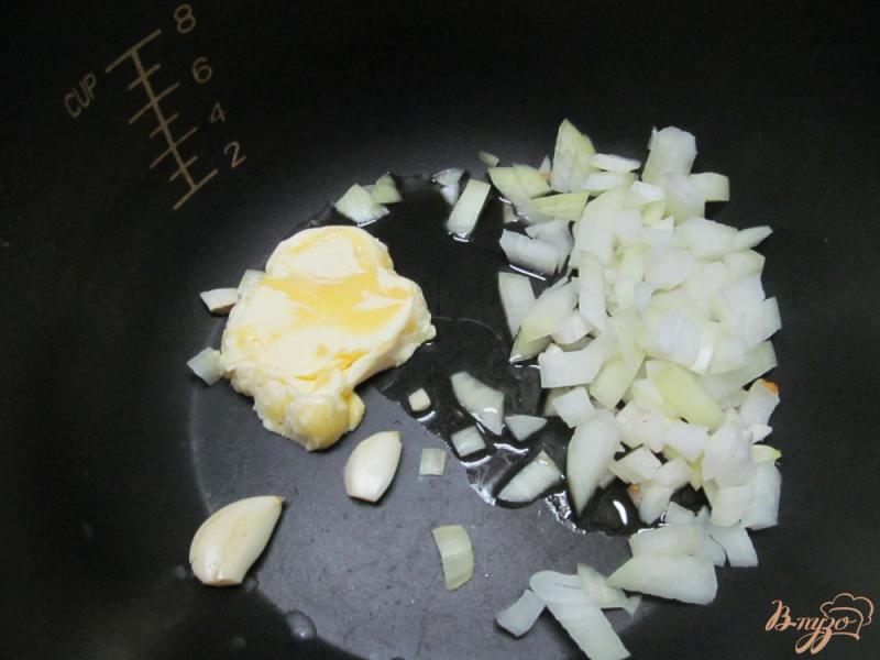 Фото приготовление рецепта: Гречневая каша с шампиньоном и свининой в мультиварке шаг №1