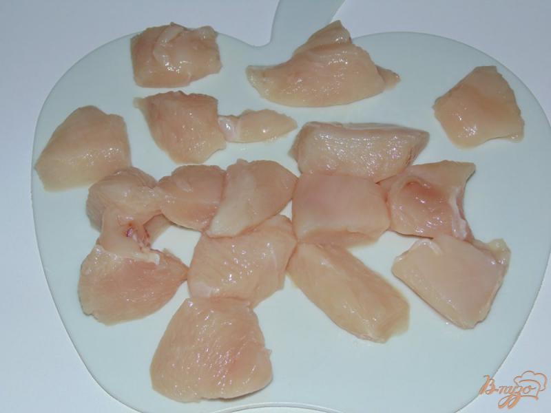 Фото приготовление рецепта: Куриное мясо с овощами в вафле шаг №5