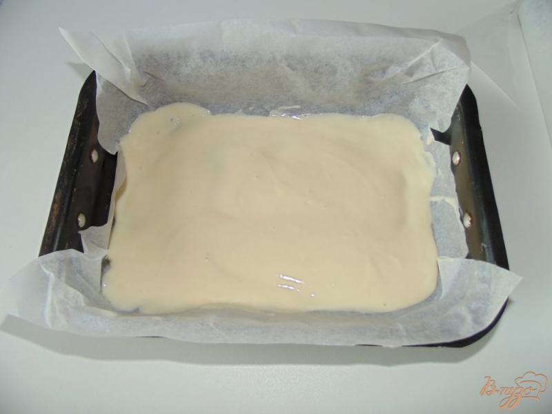 Фото приготовление рецепта: Тонкий пирог на кефире с мясом птицы шаг №6