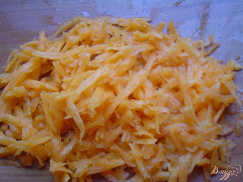 Фото приготовление рецепта: Салат «Оранжевое настроение» шаг №2