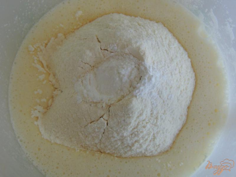 Фото приготовление рецепта: Пирог со сливой в мультиварке шаг №2