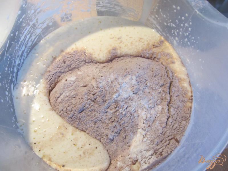 Фото приготовление рецепта: Шоколадный пирог с творожным кремом шаг №5