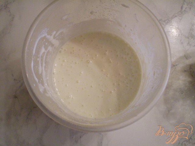Фото приготовление рецепта: Молочный десерт с бананом шаг №5