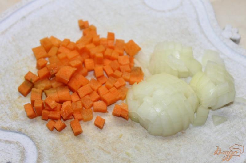Фото приготовление рецепта: Сливочный суп с овощами и копченой свиной вырезкой шаг №3
