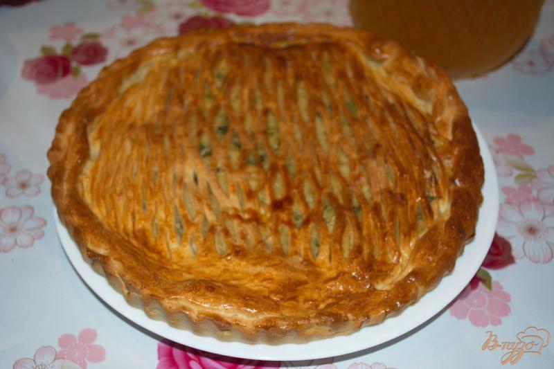 Фото приготовление рецепта: Пирог в дорогу с сыром и зеленью шаг №7