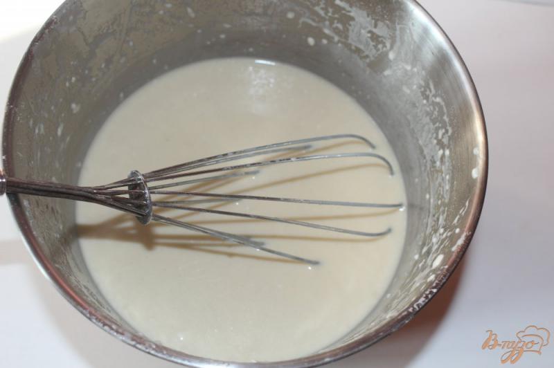 Фото приготовление рецепта: Блины с сыром и грибами шаг №2