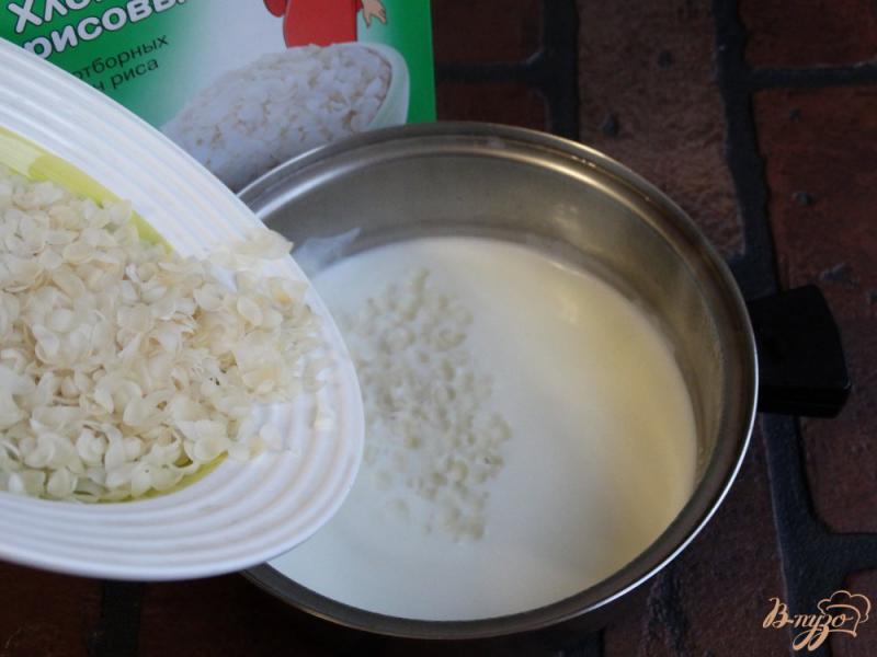 Фото приготовление рецепта: Рисовая каша Баунти шаг №2