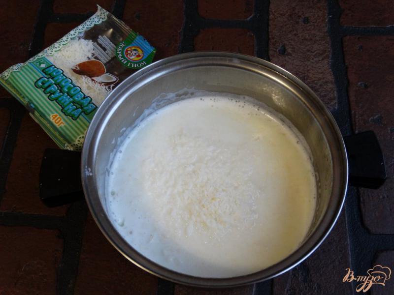 Фото приготовление рецепта: Рисовая каша Баунти шаг №3