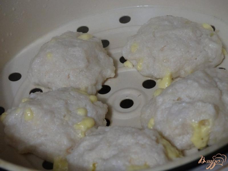 Фото приготовление рецепта: Куриные котлеты с сыром на пару шаг №8