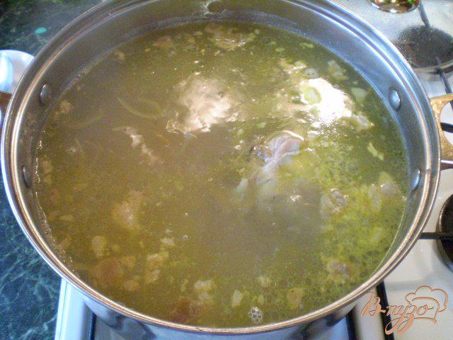 Фото приготовление рецепта: Суп с галушками на курином бульоне шаг №6