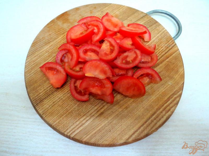 Фото приготовление рецепта: Салат со сметанной заправкой с горчицей шаг №7