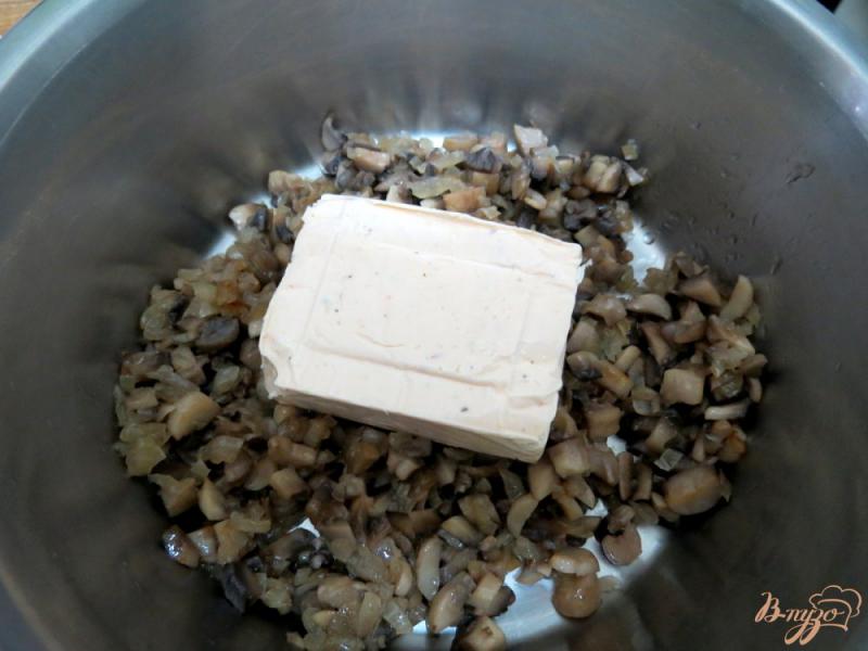 Фото приготовление рецепта: Канапе с грибами шаг №7