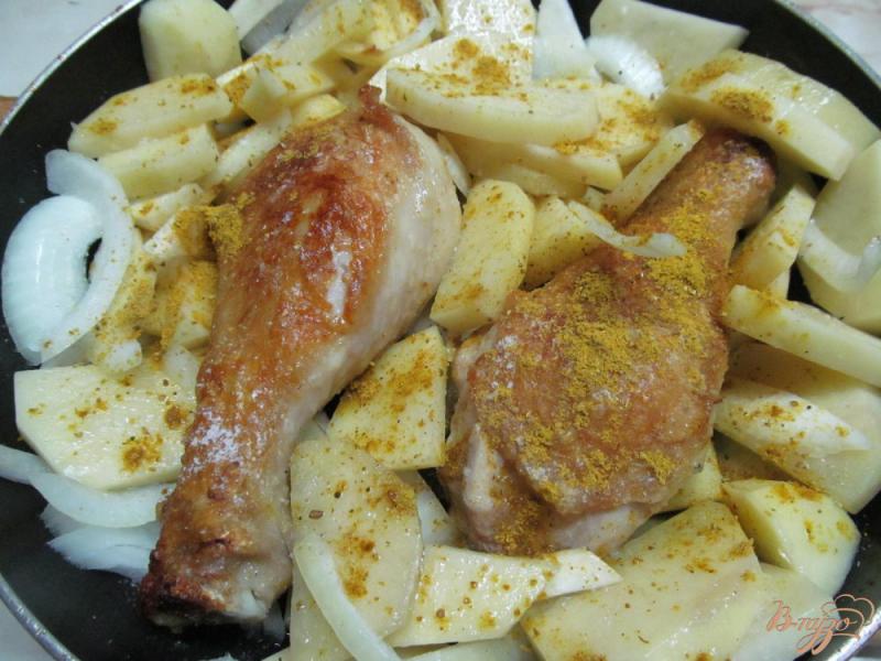 Фото приготовление рецепта: Курица крри с овощами шаг №3