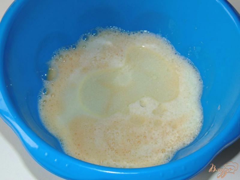 Фото приготовление рецепта: Ванильные панкейки на молоке шаг №2