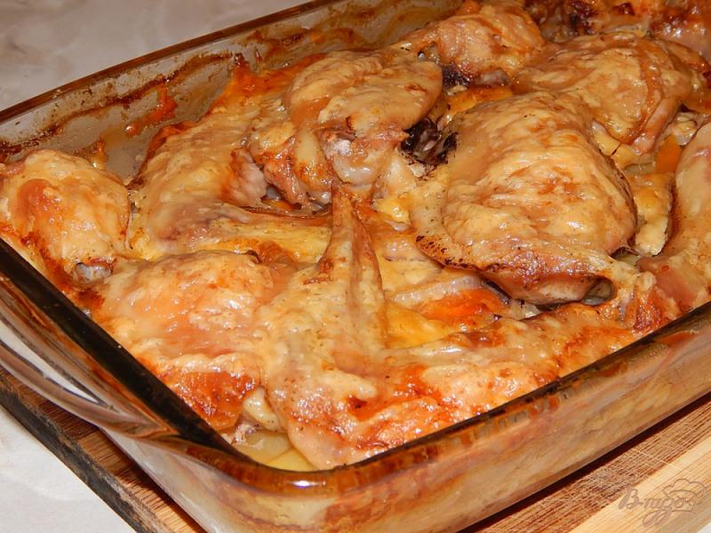 Фото приготовление рецепта: Запеченноя курица на овощной подушке шаг №9