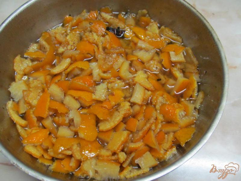Фото приготовление рецепта: Варенье из мандариновой корки шаг №5