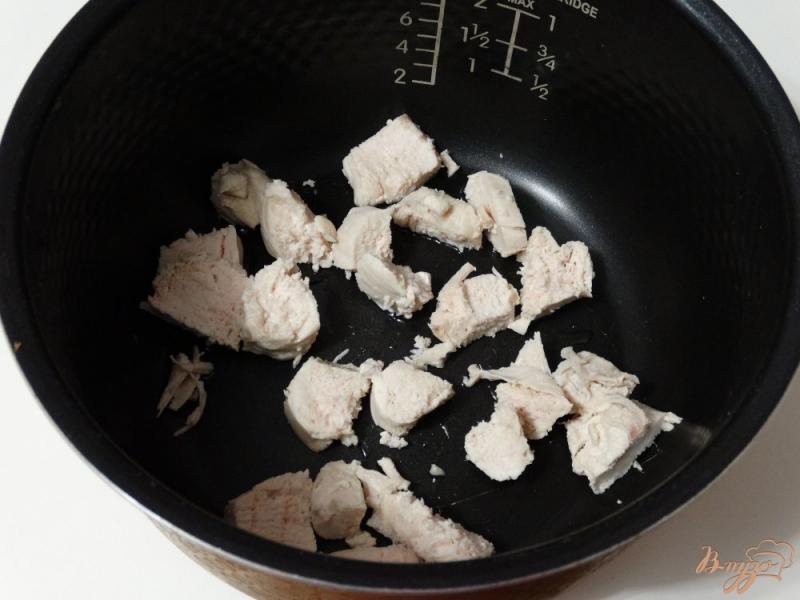 Фото приготовление рецепта: Макароны с куриной грудкой и овощами в мультиварке шаг №1