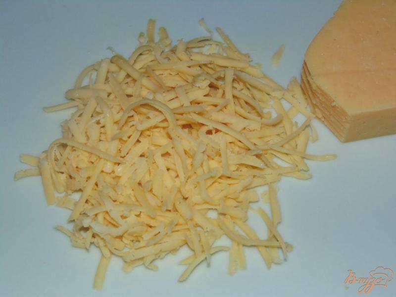 Фото приготовление рецепта: Салат из белокочанной капусты с твердым сыром шаг №3