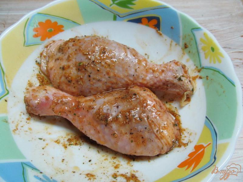 Фото приготовление рецепта: Курица в специях с макаронами шаг №2