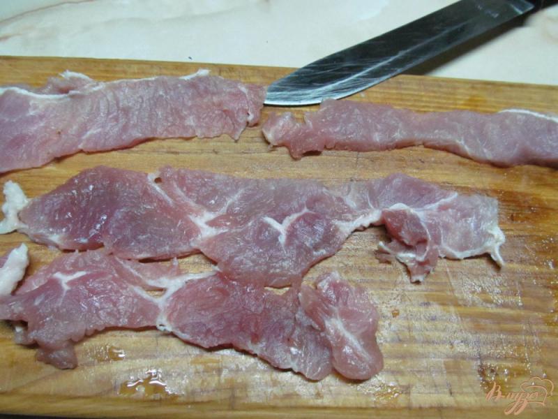 Фото приготовление рецепта: Свинина гриль на шпажках с соусом шаг №1