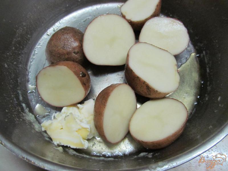Фото приготовление рецепта: Запеченный картофель под тмином шаг №1
