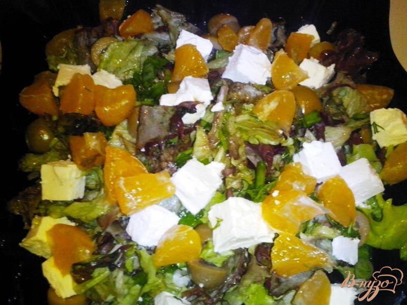 Фото приготовление рецепта: Лёгкий салат с мандарином шаг №3