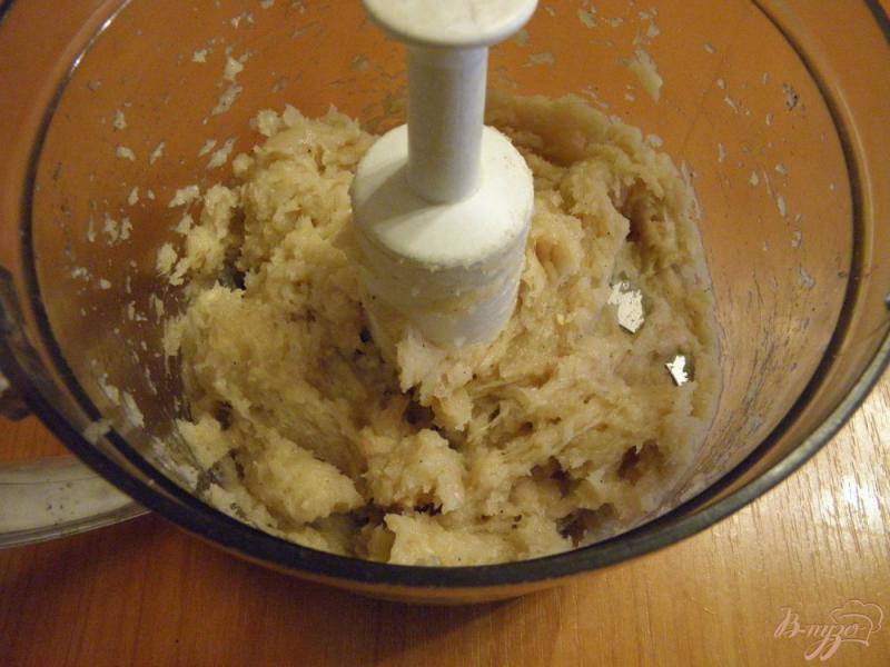 Фото приготовление рецепта: Тефтели с сырым рисом в томатной подливе шаг №4