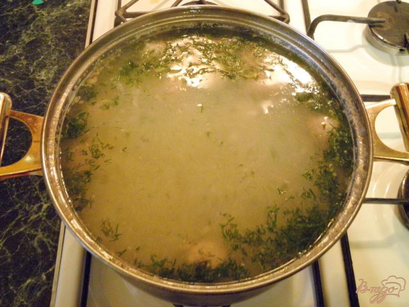 Фото приготовление рецепта: Манный суп с фрикадельками шаг №7