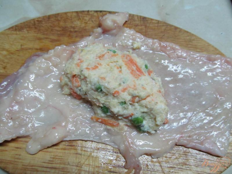 Фото приготовление рецепта: Котлеты в куриной коже шаг №2