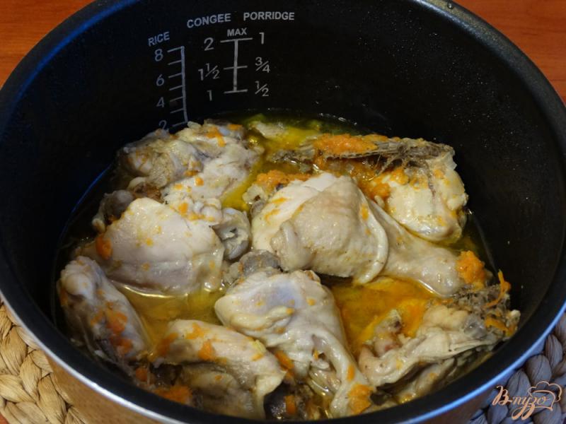 Фото приготовление рецепта: Имбирная курица в мультиварке шаг №5
