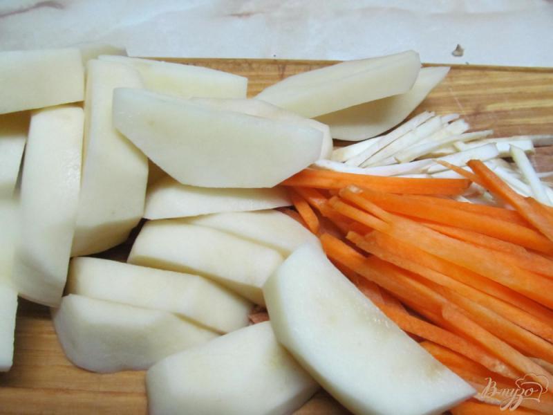 Фото приготовление рецепта: Картофель с домашней колбасой шаг №1